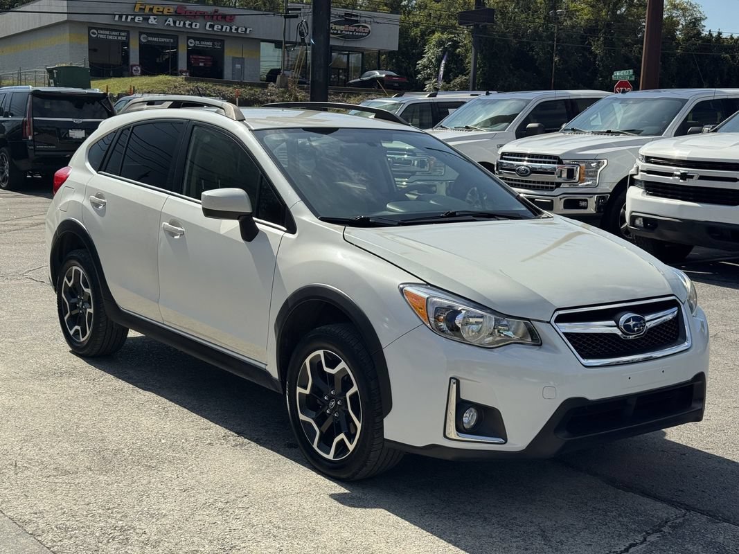 Used 2017 Subaru Crosstrek 2.0i Premium AWD/4WD image 8