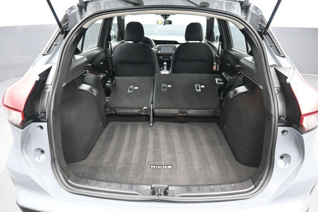 Used 2023 Nissan Kicks SR FWD image 43