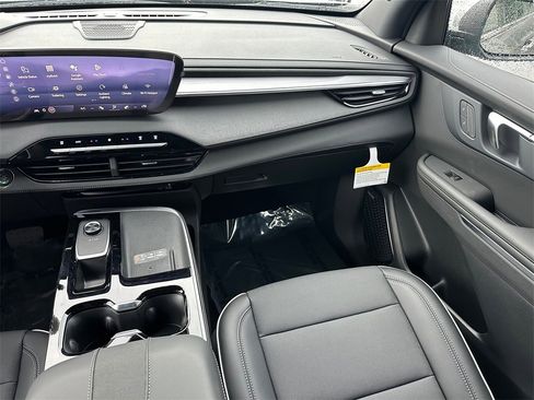 New 2026 Buick Enclave Preferred w/ Power Package image 19