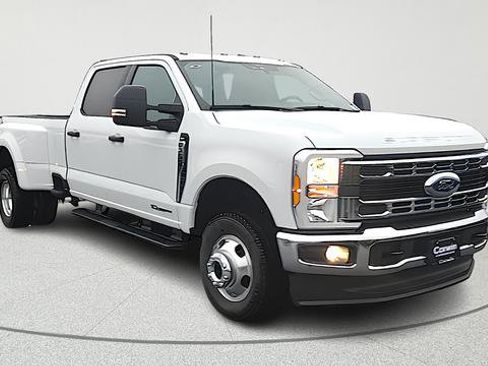 New 2026 Ford F350 XLT image 1