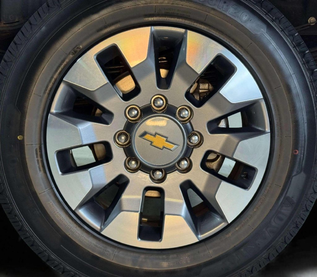 Used 2024 Chevrolet Silverado 2500 Custom AWD/4WD image 29