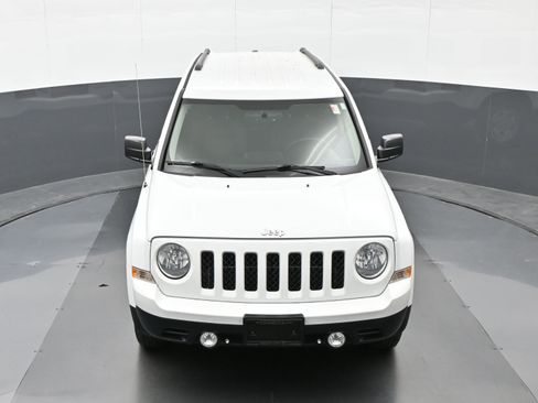 Used 2016 Jeep Patriot Sport AWD/4WD image 30