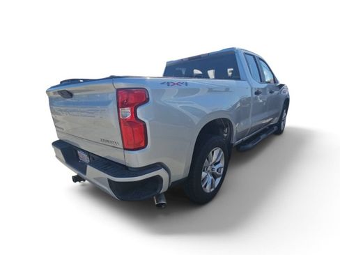 Used 2019 Chevrolet Silverado 1500 Custom w/ Custom Value Package AWD/4WD image 22