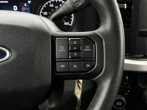 Used 2025 Ford F250 XLT AWD/4WD image 14