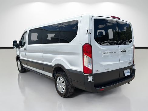 Used 2023 Ford Transit 350 XLT RWD image 5