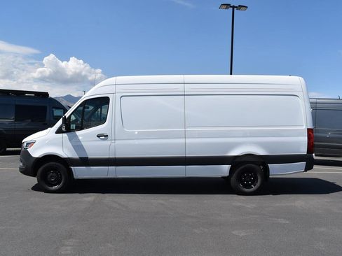New 2025 Mercedes-Benz Sprinter 3500 image 4