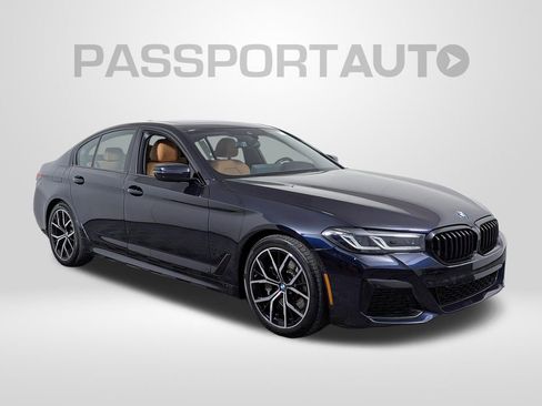 Certified 2022 BMW 530i xDrive w/ M Sport Package image 9