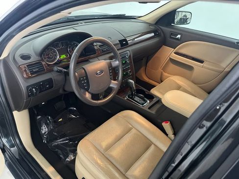 Used 2009 Ford Taurus SEL FWD image 24