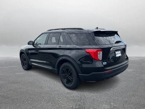 Certified 2022 Ford Explorer XLT AWD/4WD image 8