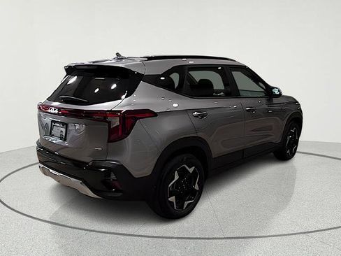 Certified 2025 Kia Seltos S image 6