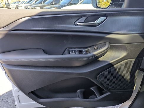 New 2026 Jeep Grand Cherokee Laredo X image 15