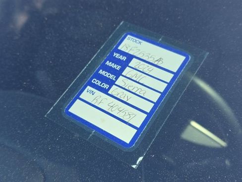 Used 2024 GMC Sierra 2500 Denali w/ Denali Reserve Package image 14