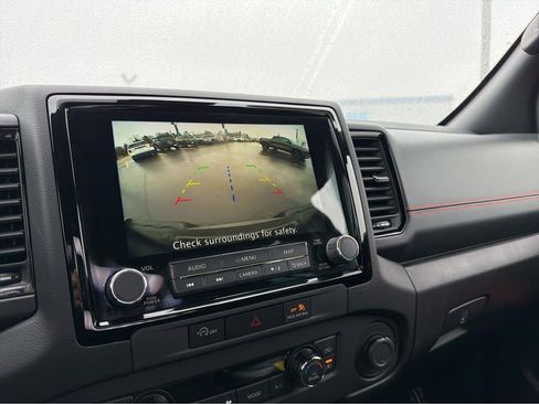 Used 2024 Nissan Frontier PRO-4X w/ Technology Package image 21
