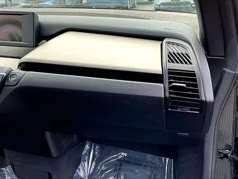 Used 2017 BMW i3 w/ Range Extender image 18