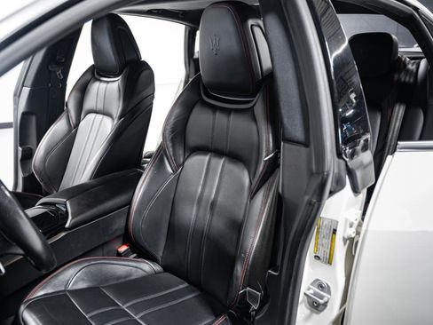 Used 2017 Maserati Quattroporte S GranSport Q4 image 20