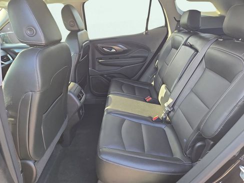 Used 2024 GMC Terrain SLT image 20