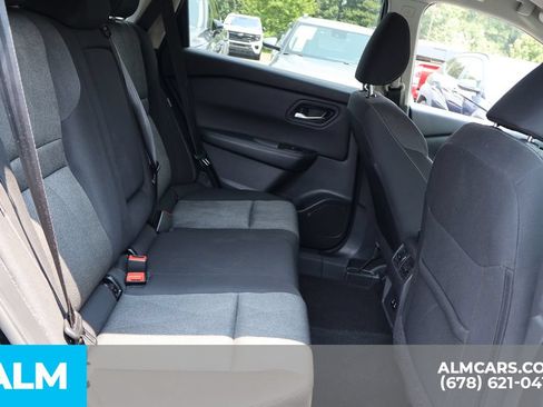 Used 2024 Nissan Rogue SV FWD image 22