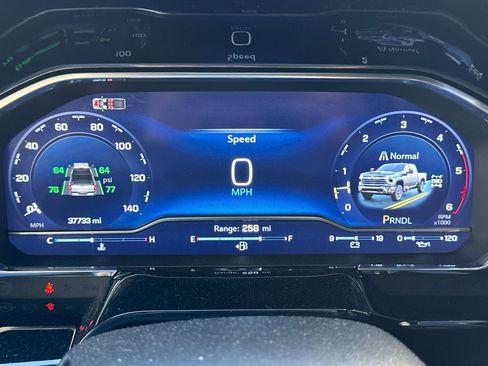 Used 2024 Chevrolet Silverado 2500 LT image 38