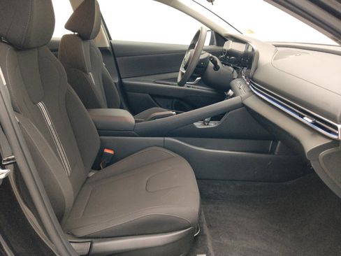 Used 2024 Hyundai Elantra SEL FWD image 21
