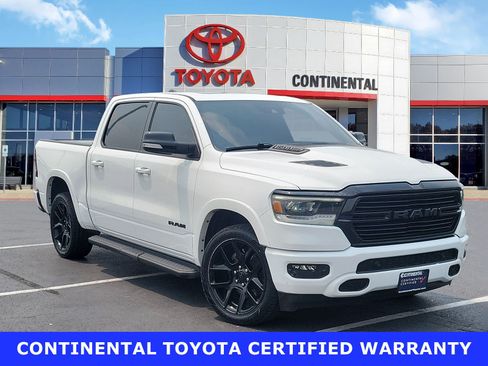 Used 2022 RAM 1500 Laramie AWD/4WD image 1