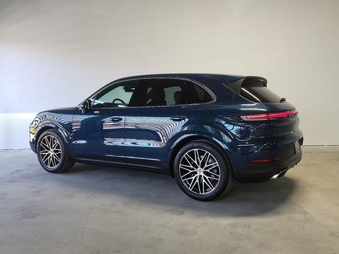 New 2026 Porsche Cayenne AWD/4WD image 3