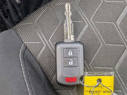 Used 2025 Mitsubishi Outlander Sport ES image 31