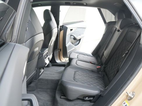 Used 2024 Audi SQ8 Premium Plus image 76