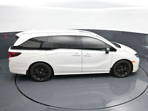 Used 2025 Honda Odyssey Sport-L image 40