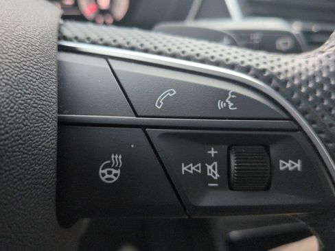 Used 2021 Audi SQ5 Prestige w/ Prestige Package image 17