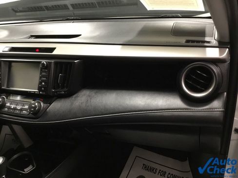 Used 2016 Toyota RAV4 Limited AWD/4WD image 33
