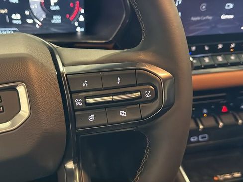 New 2026 GMC Canyon AT4 AWD/4WD image 28