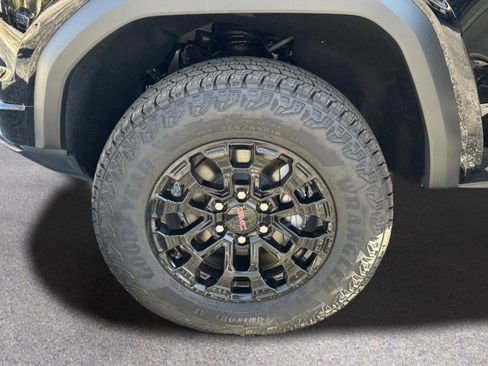 New 2026 GMC Canyon Elevation w/ Convenience Package image 34