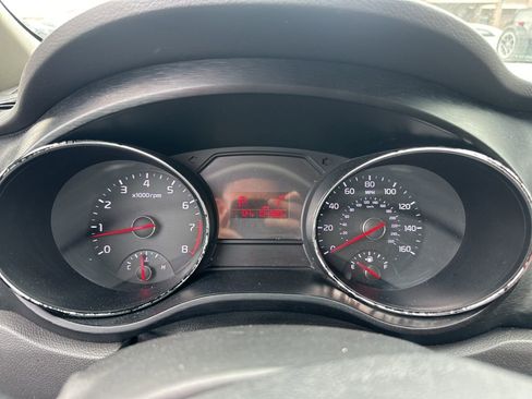 Used 2016 Kia Sedona LX w/ LX Convenience Package image 6