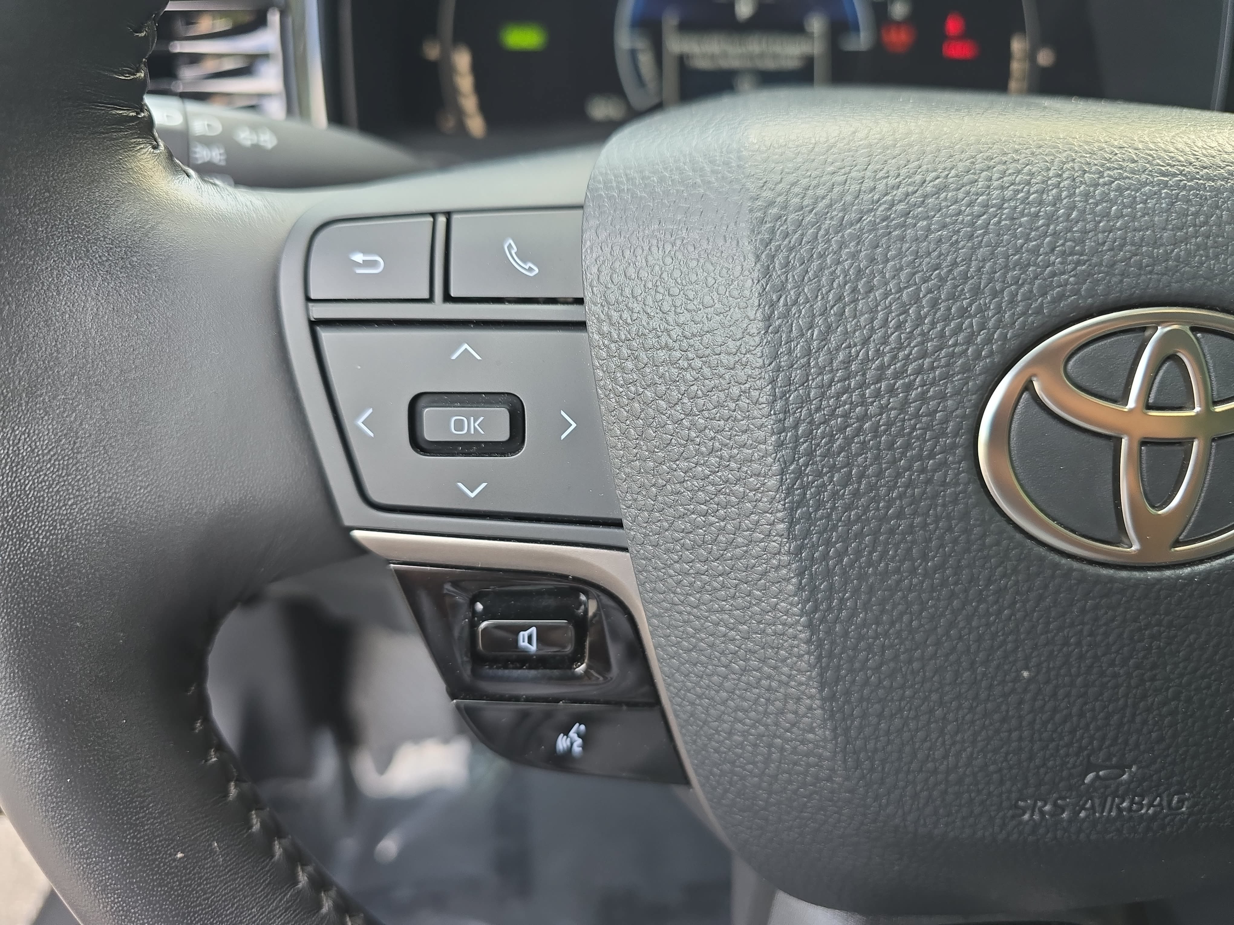 Used 2026 Toyota Camry LE w/ Convenience Package FWD image 17