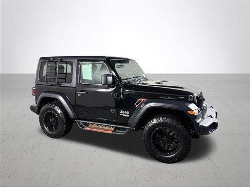 Used 2020 Jeep Wrangler Sport AWD/4WD image 4