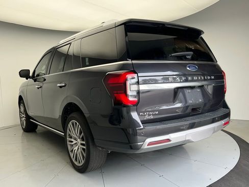 Used 2022 Ford Expedition Platinum image 4