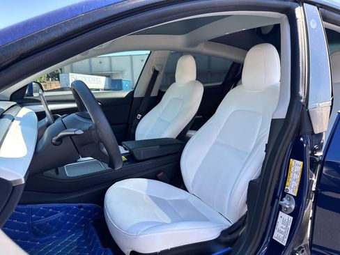 Used 2022 Tesla Model 3 RWD image 4