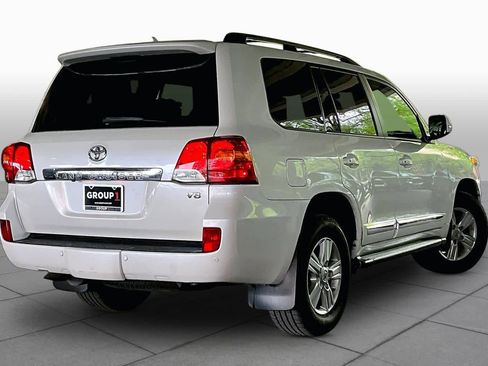 Used 2015 Toyota Land Cruiser AWD/4WD image 12
