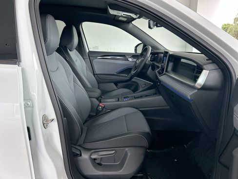 New 2026 Volkswagen Tiguan SE R-Line AWD/4WD image 37