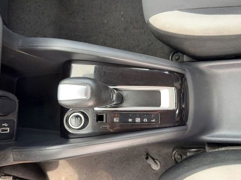 Used 2021 Nissan Versa SV image 24