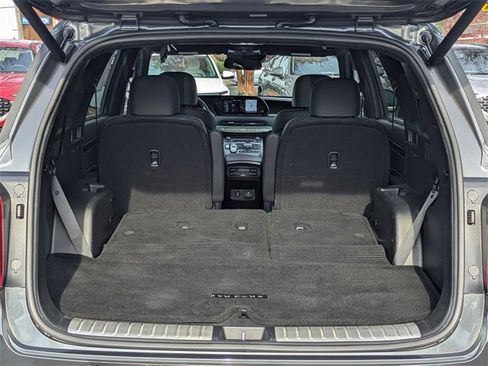 Used 2022 Hyundai Palisade Calligraphy w/ Winter Package image 13