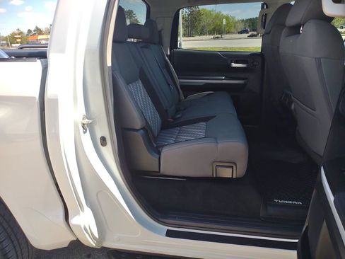 Used 2020 Toyota Tundra 4x4 CrewMax image 32