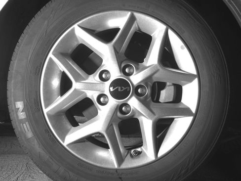 Used 2025 Kia Soul LX w/ LX Technology Package image 20