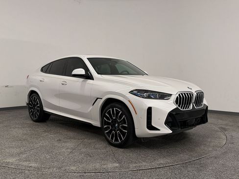 Used 2025 BMW X6 xDrive40i w/ Premium Package AWD/4WD image 6