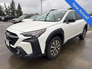 Used 2025 Subaru Outback Premium video 3