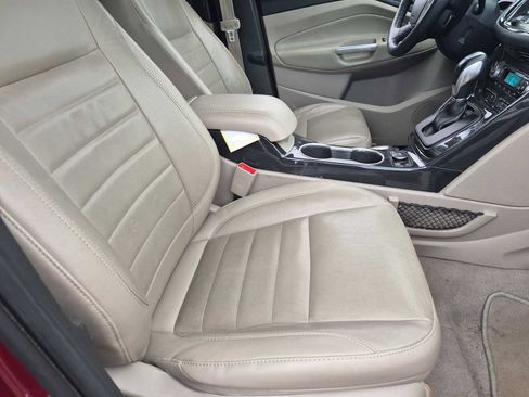 Used 2014 Ford Escape Titanium w/ Equipment Group 401A AWD/4WD image 21