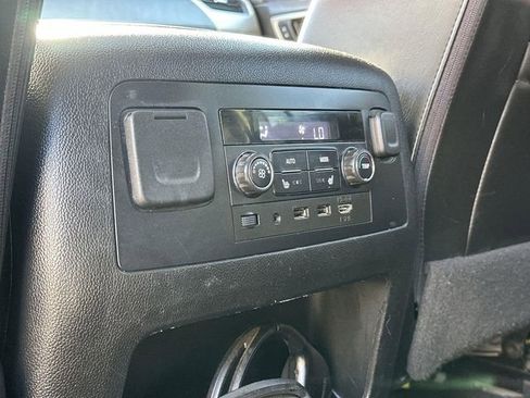 Used 2020 GMC Yukon XL Denali w/ Open Road Package image 39