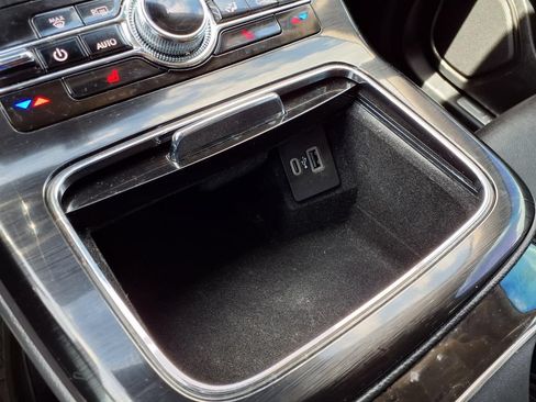 Used 2023 Lincoln Nautilus AWD w/ Premium Package image 13