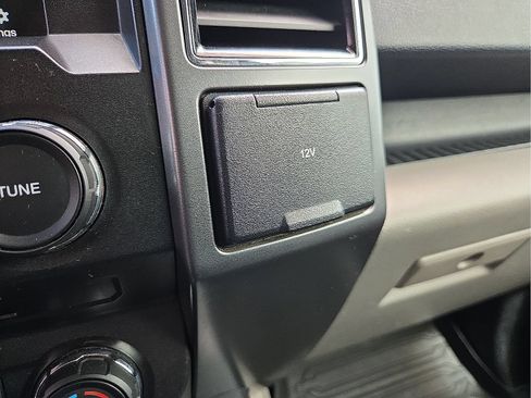 Used 2018 Ford F150 XLT w/ Equipment Group 302A Luxury AWD/4WD image 21