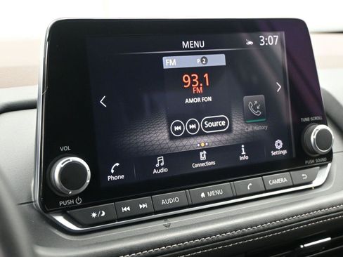 Used 2023 Nissan Rogue SV AWD/4WD image 4